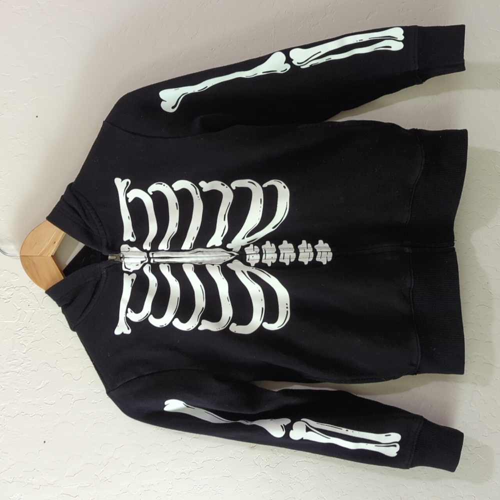 The Children's Place Black & White Skeleton Full Zip Hoodie Size Medium (7/8)